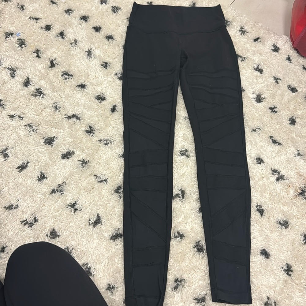 Lululemon mesh leggings